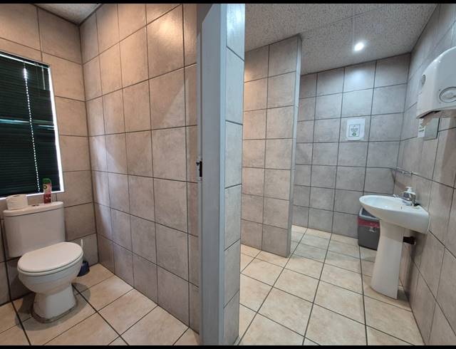 1,505M² BUSINESS TO LET IN VAALPARK